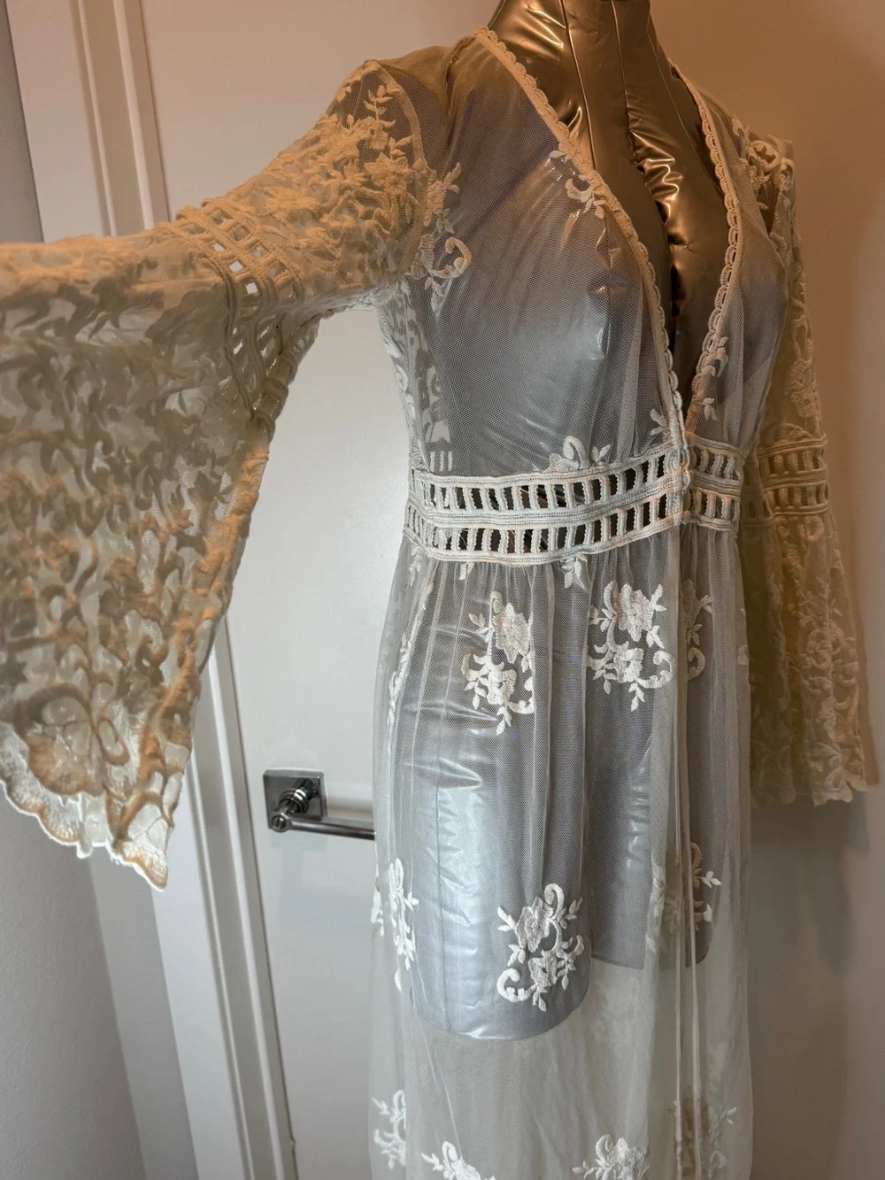 Sheer off white Embroidered Lace Duster, cover up, - Picture 2 of 7